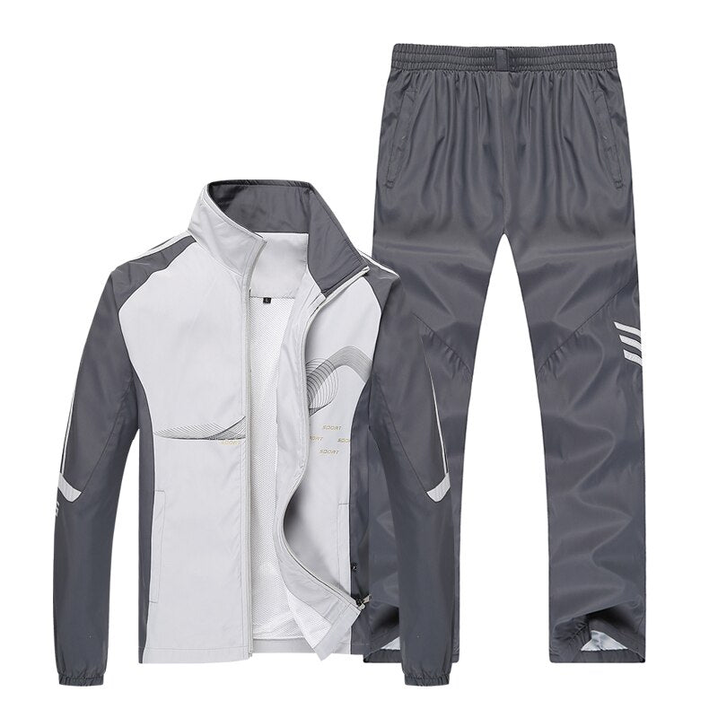 UrbanTrend™ - Trendsetting Men's Tracksuit Attire