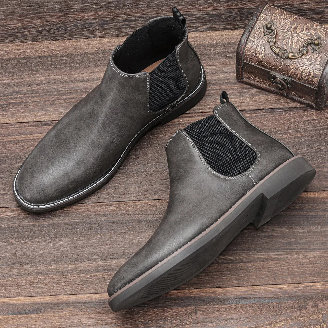 Men's Leather Chelsea Boots: Brand New & Stylish