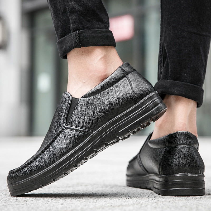 ExecutiveTread™ - Light Leather Casual Shoes