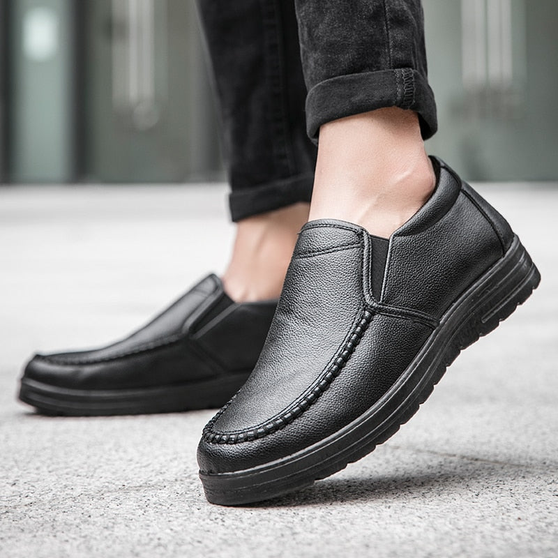 ExecutiveTread™ - Light Leather Casual Shoes