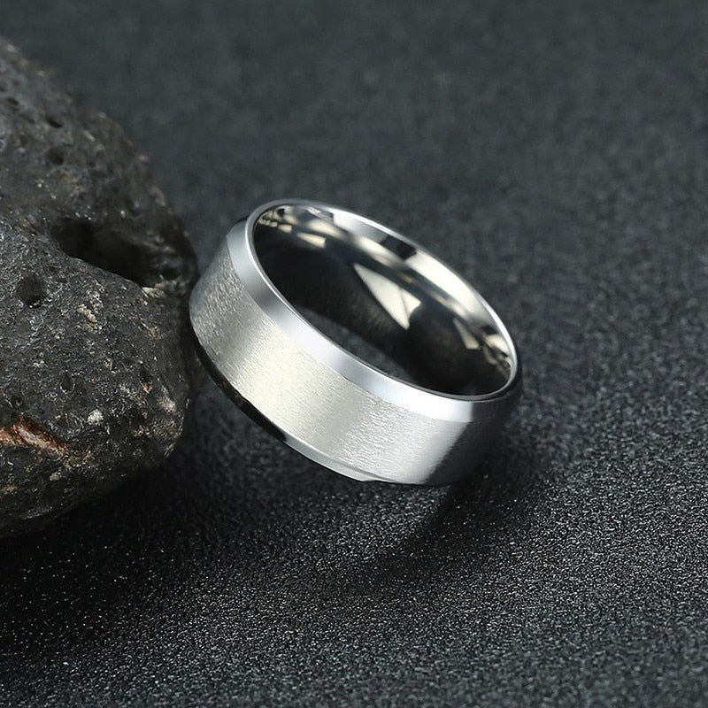Round Black Ring