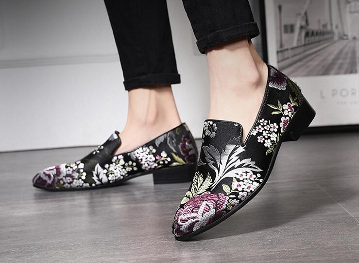 Men Handmade Exquisite Embroidery Leather Business Dress Shoes