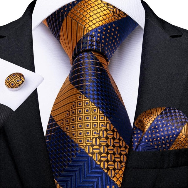 Roberto Business Silk 3 Piece Set Hanky,Cufflinks Set