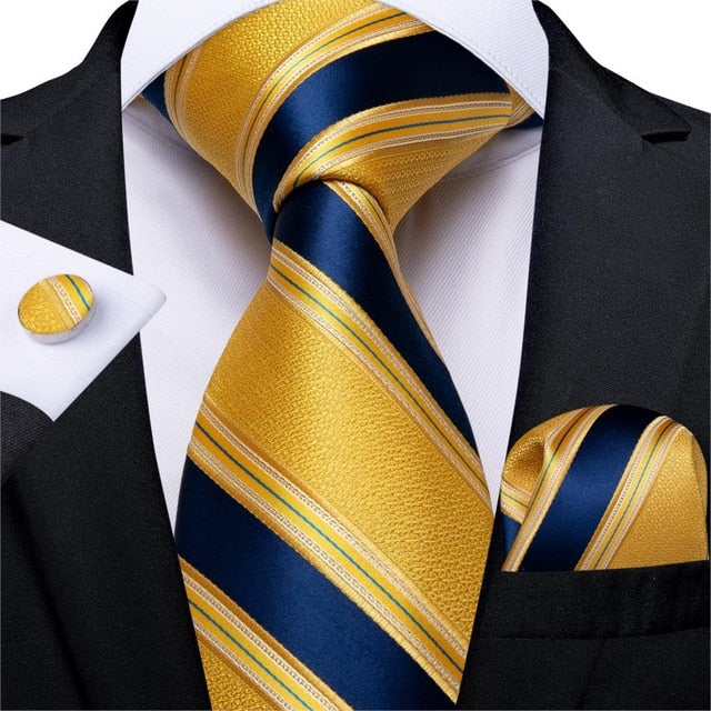 Roberto Business Silk 3 Piece Set Hanky,Cufflinks Set