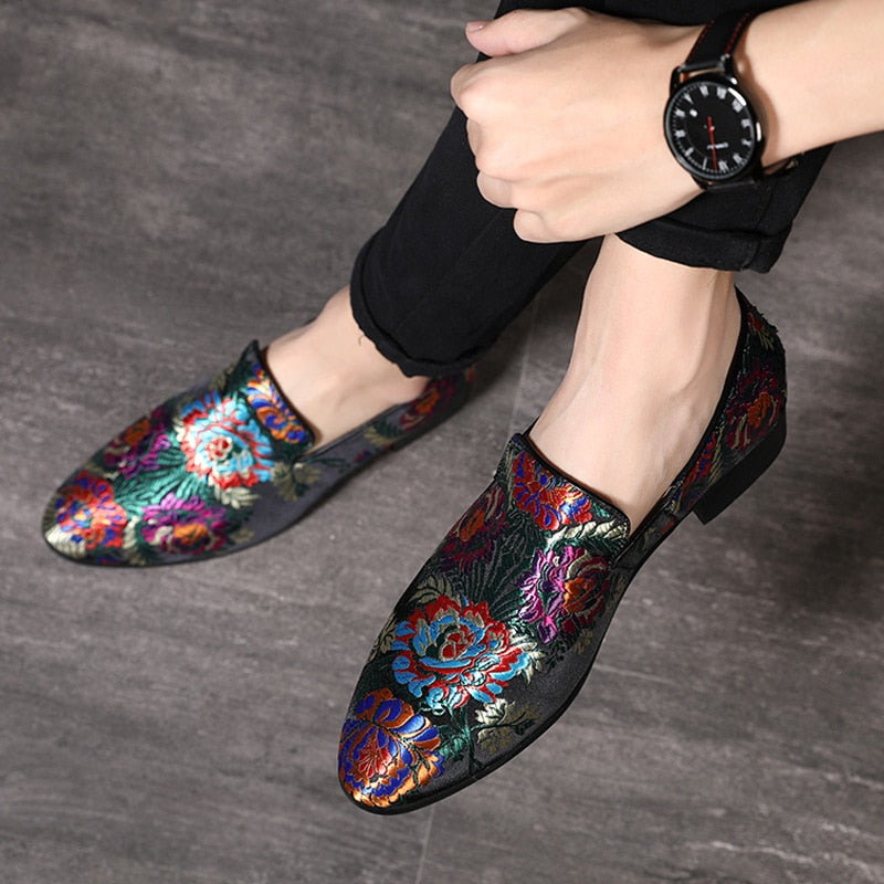 Embroidered Men Moccasins Dress Shoes