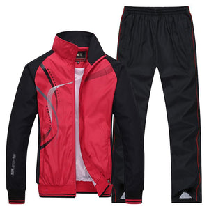 UrbanTrend™ - Trendsetting Men's Tracksuit Attire