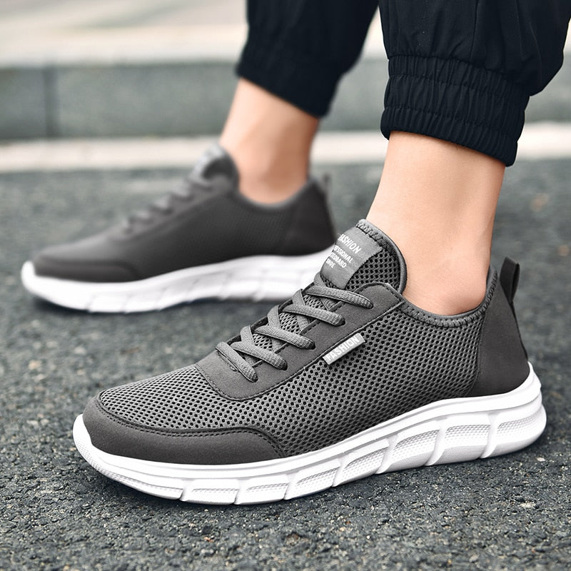 Outdoor Mesh Light Sneakers