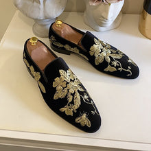 Load image into Gallery viewer, LuxeMotion™ - Embroidery Flower Loafer

