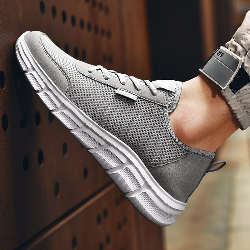 Outdoor Mesh Light Sneakers