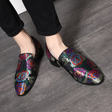 Load image into Gallery viewer, Men Handmade Exquisite Embroidery Leather Business Dress Shoes
