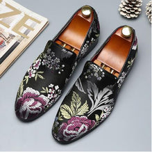 Load image into Gallery viewer, Men Handmade Exquisite Embroidery Leather Business Dress Shoes
