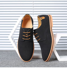 Load image into Gallery viewer, Hill Suede Leather Oxford Shoe
