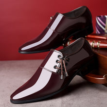 Load image into Gallery viewer, Oscar Classic Pointed Toe Dress Shoe Slip-on Patent Leather
