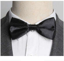 Load image into Gallery viewer, Silk Butterfly Knot Luxurious Bow Tie
