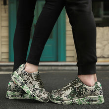 Load image into Gallery viewer, Men&#39;s Plus Size Outdoor Mesh Breathable Sneakers
