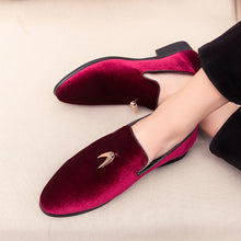 Load image into Gallery viewer, StylishSole™ - Men Velvet Flat Loafers
