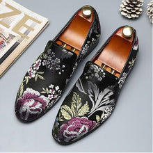 Load image into Gallery viewer, Men Handmade Exquisite Embroidery Leather Business Dress Shoes
